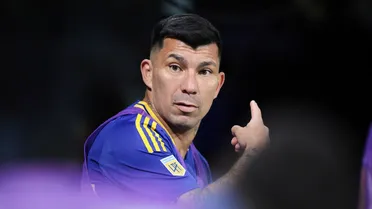 Gary Medel le hizo ver a Fernando Gago su molestia por no ser considerado en Boca