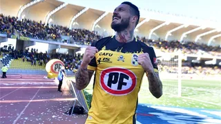 Mauricio Pinilla se sumó a la fiebre y es parte de Los Simpson