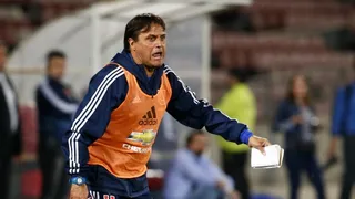 Hoyos descartó a Pizarro y a Beausejour para duelo ante Audax