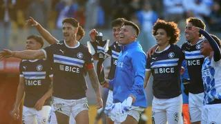 ¿Palito a Colo Colo? U Católica estampó picante mensaje en uno de sus murales en el Claro Arena