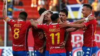 Unión Española festejó ante Everton en partidazo y se enganchó en la parte alta del Campeonato