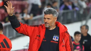 Colo Colo rompe el silencio ante posible interés de La Roja por Fernando Ortiz