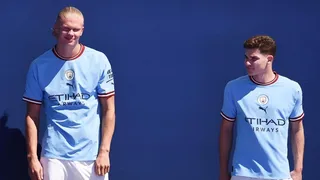 Manchester City presentó a Erling Haaland y Julián Alvarez ante miles de fanáticos en Etihad