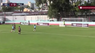 ¡A lo Zlatan! Futbolista argentina sorprendió con enorme golazo de chilena