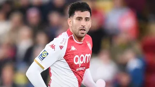 Aseguraron que Guillermo Maripán tiene una opción para cambiar de club en Francia