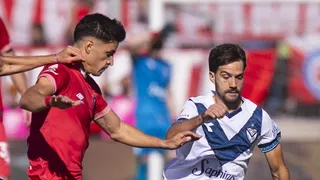 Exjugador de Colo Colo se llena de elogios en Argentina