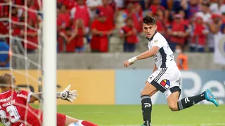 Solari anotó un golazo en gran contragolpe para aumentar la ventaja de Colo Colo sobre Fortaleza