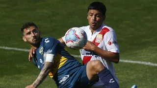 Juan Cuevas es el jugador que ha recibido más faltas por partido en el torneo