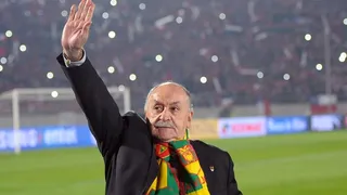 Xabier Azkargorta renunció a la selección de Bolivia para asumir el mando de Bolívar