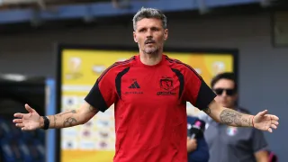 Colo Colo vuelve a entrenar en el Monumental y Fernando Ortiz espera una noticia clave