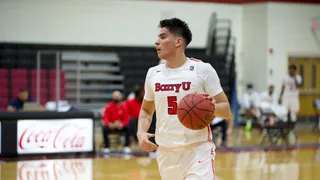 Marcelo Pérez volvió a ser figura en el baloncesto de Estados Unidos