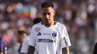 Susto paralizó a Colo Colo previo al Superclásico: dos figuras quedaron tendidas en la cancha