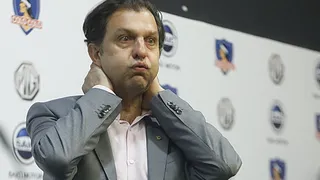 Hinchas de Colo Colo incomodaron a Anibal Mosa en el Estadio Monumental