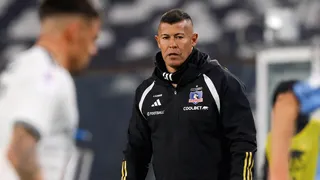 Colo Colo al límite: otro jugador le da la espalda a Jorge Almirón