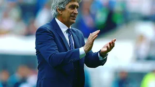 ¿Le abrió las puertas a Claudio Bravo? Pellegrini reconoció que busca un arquero con experiencia