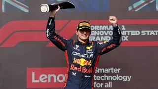 Verstappen dominó el Circuito de las Américas y firmó su victoria número 15 de la temporada