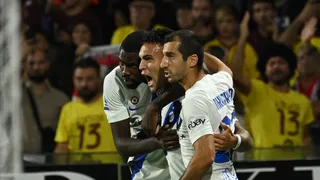 Un “póker” de goles de Lautaro Martínez a Salernitana mantuvo a Inter en la cima