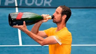 Richard Gasquet sorprendió a Norrie y sumó su título 16 a los 36 años