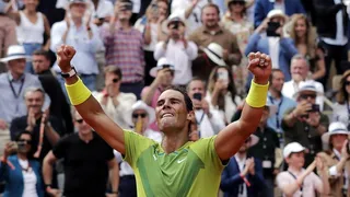 Rafael Nadal alzó la Copa de los Mosqueteros en la arcilla de Roland Garros