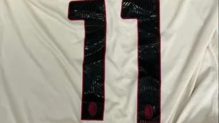 Esposa de Gary Medel celebró gesto de Zlatan en pleno partido