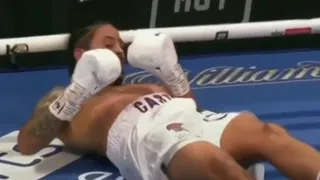 Boxeador dominicano fue trasladado de urgencia tras brutal nocaut que lo dejó con convulsiones