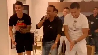 Los colombianos James Rodríguez y Teófilo Gutiérrez se lucieron bailando Champeta