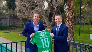 Embajador de Italia en Chile recibió de regalo la “10” de Audax de parte del nuevo dueño del club
