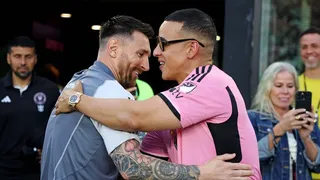 Prohibido abrazar a Messi: Monterrey anuncia castigos a quienes se acerquen al jugador