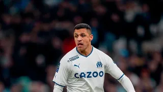 Marsella de Alexis Sánchez sufrió duro tropiezo ante Niza y se alejó del líder PSG