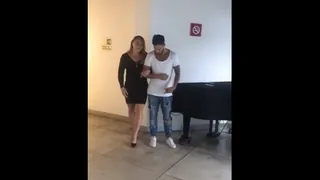 Ya no le teme a los tacos: Natalia Duco aprendió postura y modelaje gracias a Marcelo Marrocchino