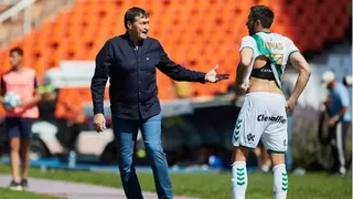 Prensa argentina afirmó que Julio César Falcioni será el nuevo DT de Independiente