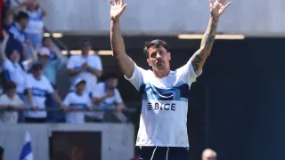 Urgen a U Católica a buscarle competencia a Fernando Zampedri: “Tarea titánica”