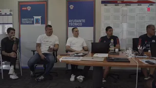 Jorge Almirón se reunió con el cuerpo técnico de Nicolás Córdova en su vista a “Pinto Durán”