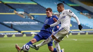 Leeds de Bielsa se salvó y sumó un empate ante Chelsea en la Premier