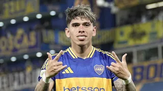 Carlos Palacios reafirma su condición de pieza clave en Boca Juniors con un golazo