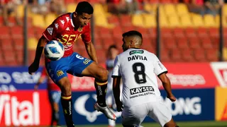 Unión Española y Palestino igualaron en el primer clásico de colonias de la temporada