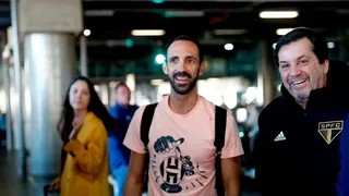 Juanfran llegó a Brasil para firmar por Sao Paulo