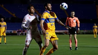 Gonzalo Jara y Esteban Pavez fueron titulares en derrota de Tijuana ante Tigres en México
