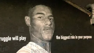 Mural de Marcus Rashford fue vandalizado con frases racistas