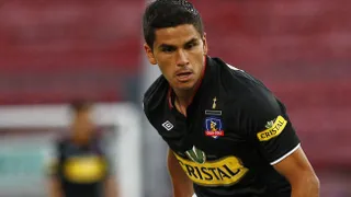 Gerson Martínez marcó cuatro goles en triunfo de Colo Colo sobre San Antonio Unido