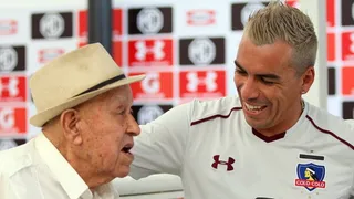 Esteban Paredes cumplió sueño de hincha colocolino que celebró sus 100 años