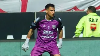 La U espera cerrar su plantel con la incorporación de Cristopher Toselli