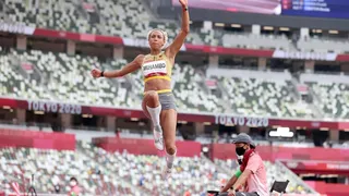 Malaika Mihambo se coronó campeona olímpica con un salto de siete metros en Tokio 2020