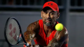 Se viene la exhibición: Marcelo Ríos entrenó en Chile y Corretja le respondió en redes sociales