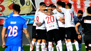 Curicó agudizó el complejo momento de la U con histórico triunfo en La Granja