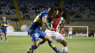 Palestino desaprovechó su superioridad numérica en tibio empate ante Everton