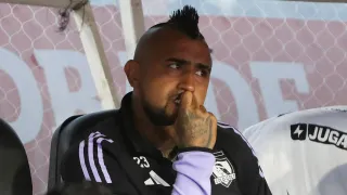 Fuego cruzado en Colo Colo: desde Blanco y Negro responden con dureza a Arturo Vidal