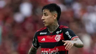 Erick Pulgar junto a Flamengo festejaron una goleada en Brasil en una jornada feliz para los chilenos