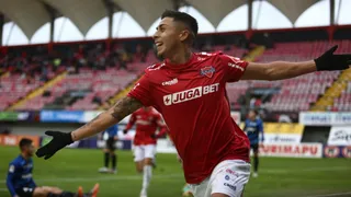 Ñublense goleó a Huachipato para cerrar la primera rueda del Campeonato Nacional