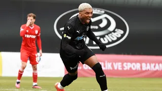 Junior Fernandes anotó su primer gol con Manisa FK en Turquía